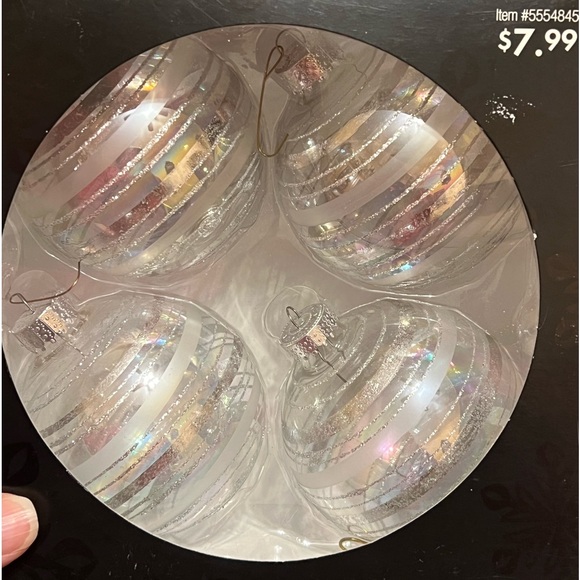 ‼️SOLD‼️ Silver & Glass Christmas Bulbs~ Set (12) - Gorgeous!🎄 - Picture 4 of 7